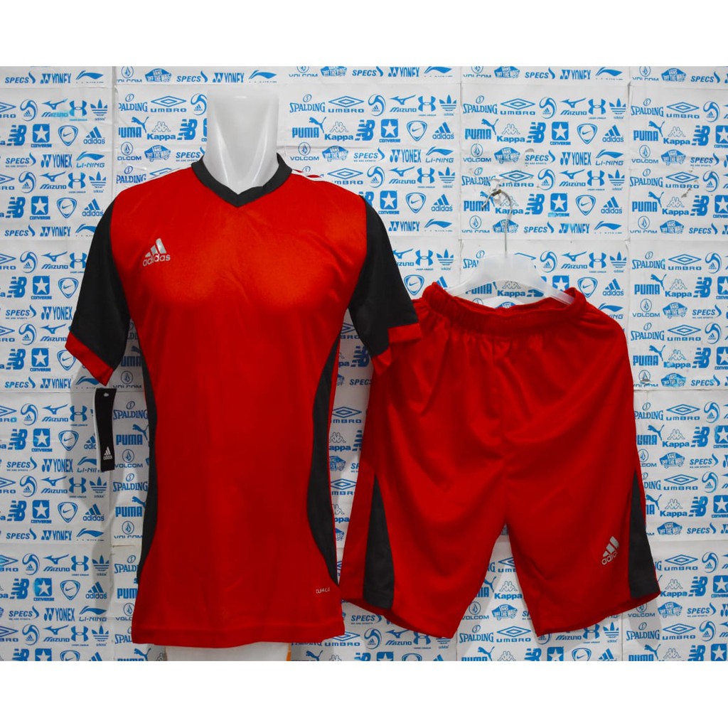 52 Desain Baju Bola Warna Merah | Desaprojek