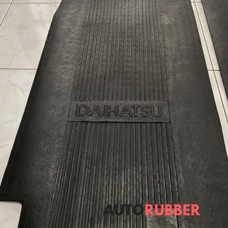 Karpet Lanatai Karet Mobil Daihatsu Taft Gt 1 Set