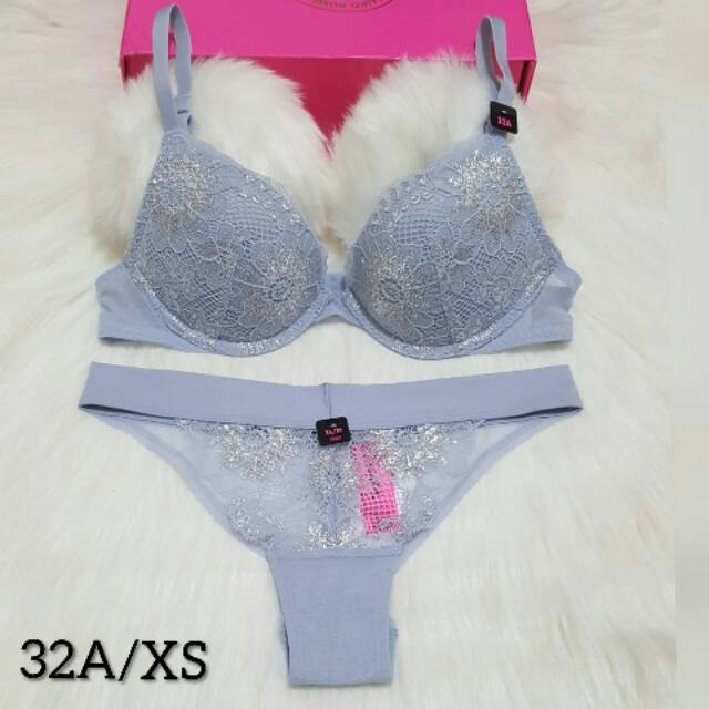 La Senza Bra Set by La Senza