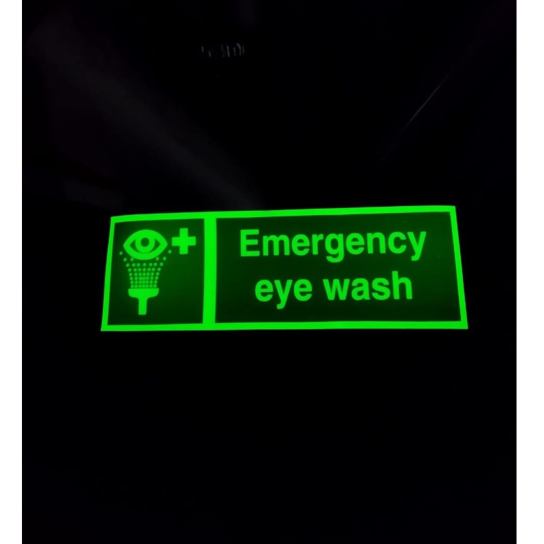 

STIKER SAFETY SIGN EMERGENCY EYE WASH / STICKER SAFETY GLOW IN THE DARK / STIKER KAPAL MENYALA