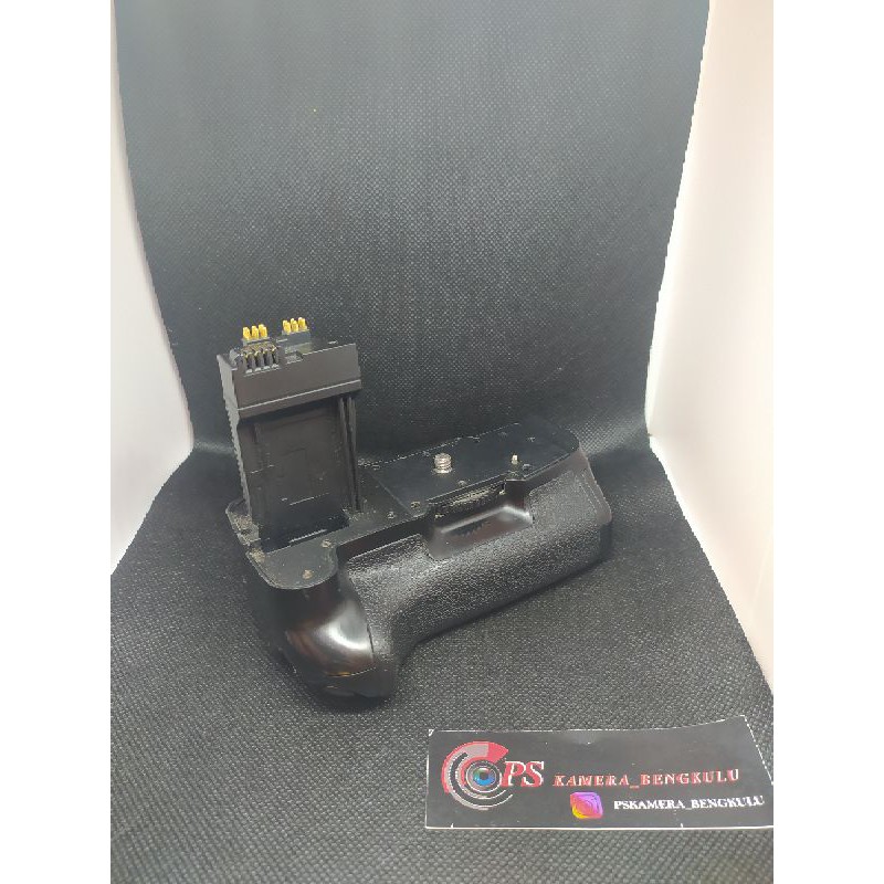 Batre Grip Canon 550/600/650/700D