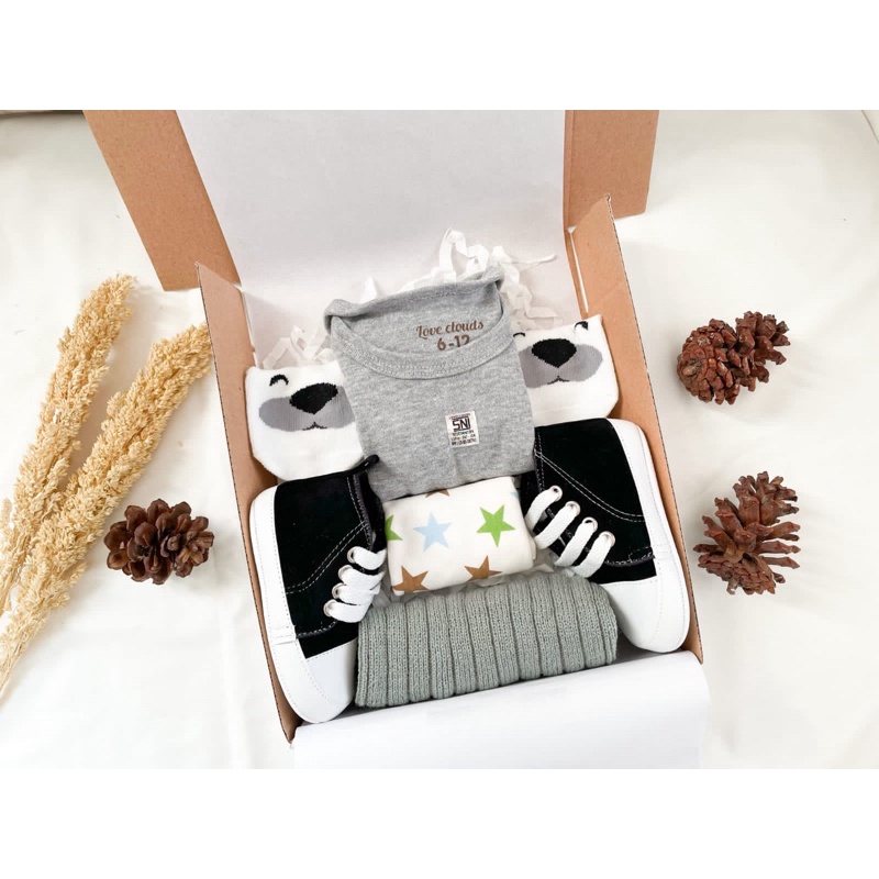 Hampers New Born Baby Hampers Bayi Kado Lahiran Kado Bayi Baju Bayi Sepatu Bayi Gift Box Baby-Casual Grey E