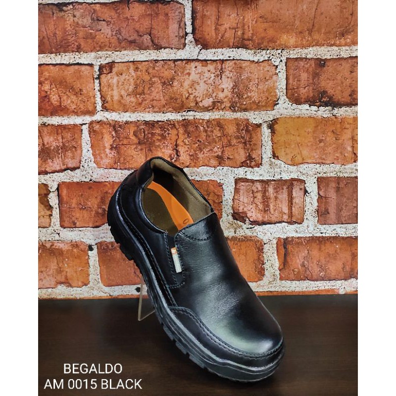 sepatu pria bahan kulit asli casual / formal BEGALDO