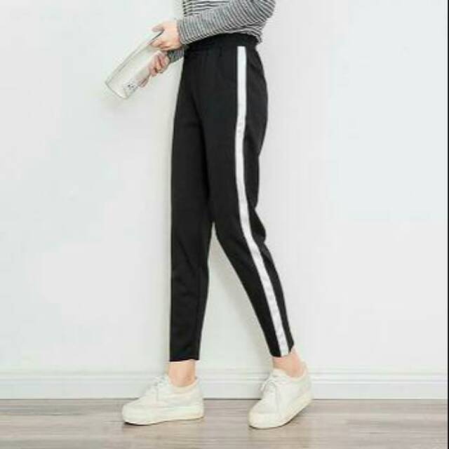 SIDE STRIPE PANTS BERSKHA TERMURAH SIDE STRIPE PANTS BERSKHA STRIPE PANTS SCUBA PANTS