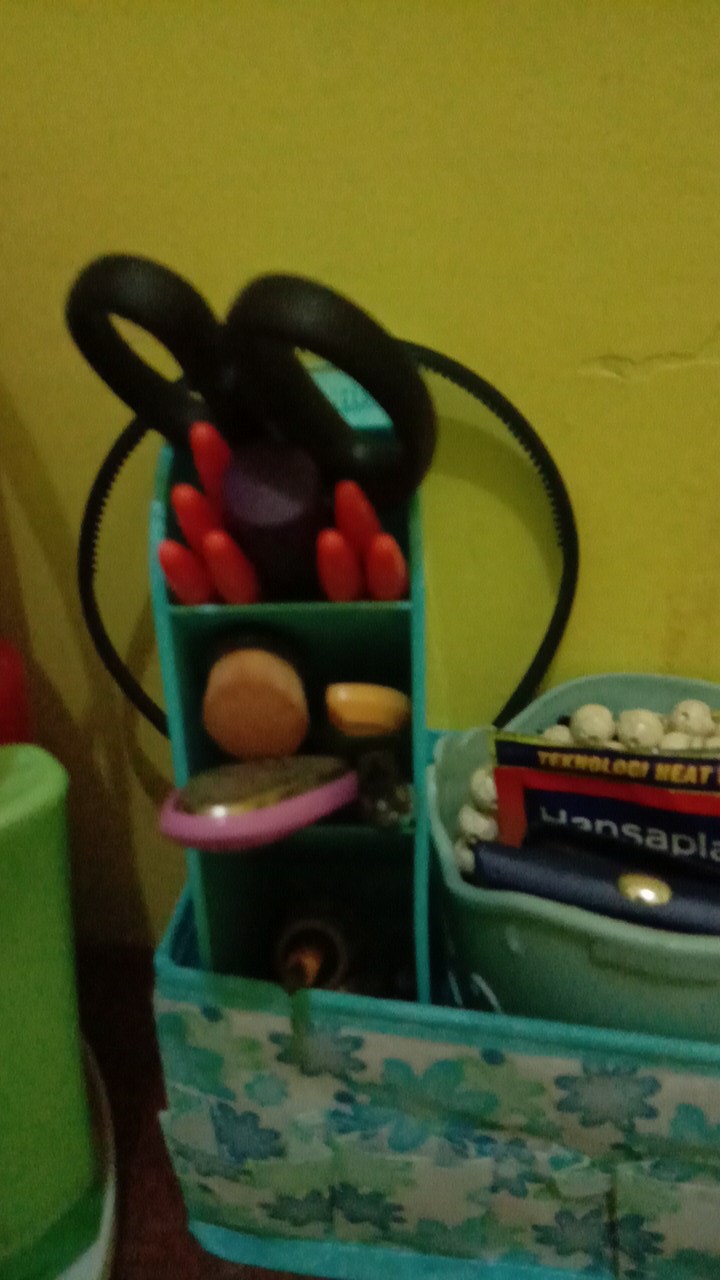 Rak Dapur Alat Masak Kosmetik Organizer Drawer Serbaguna Warna Warni Rak Mini 4 Sekat Mini