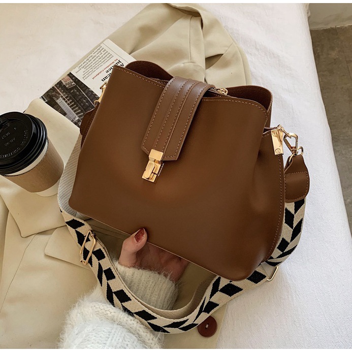 TFT AX200235 92893 AX893 T32 B2150 C0932 R6549 BQ3150 (2PC BISA 1KG) TAS SELEMPANG IMPORT BUCKET WANITA TERBARU TAS READY BLACK BROWN COFFEE