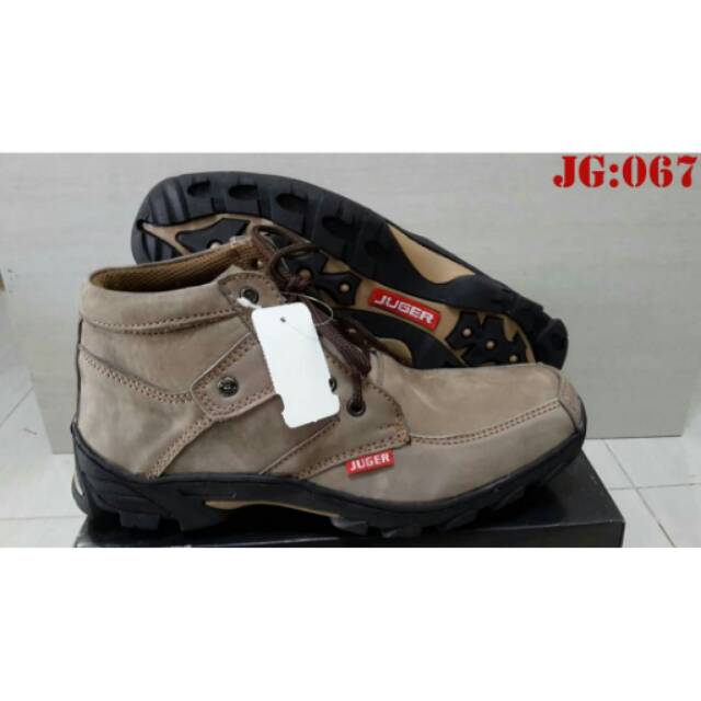 sepatu kulit asli merk juger original berkualitas