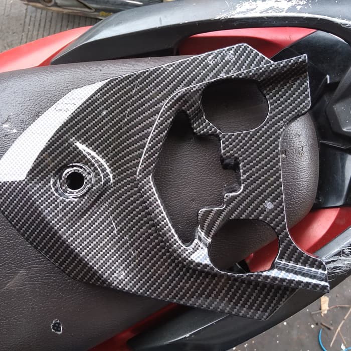 sambungan bodi belakang Vario 125 old karbon (Cover Tail)