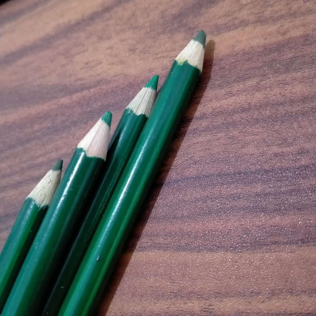 PENSIL WARNA WARNI SATUAN PANJANG Kayu Lengkap Bagus Set Murah Gambar Lukis Color Pencil Terbaik-Hijau Tua