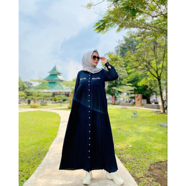 Preloved 1x Pakai VersusCity Azalia