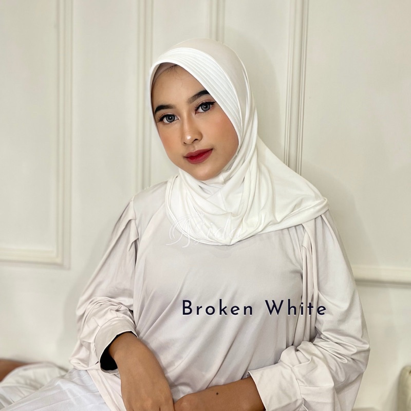 Jilbab Sport Volly Jersey Hijab Instant-Broken White
