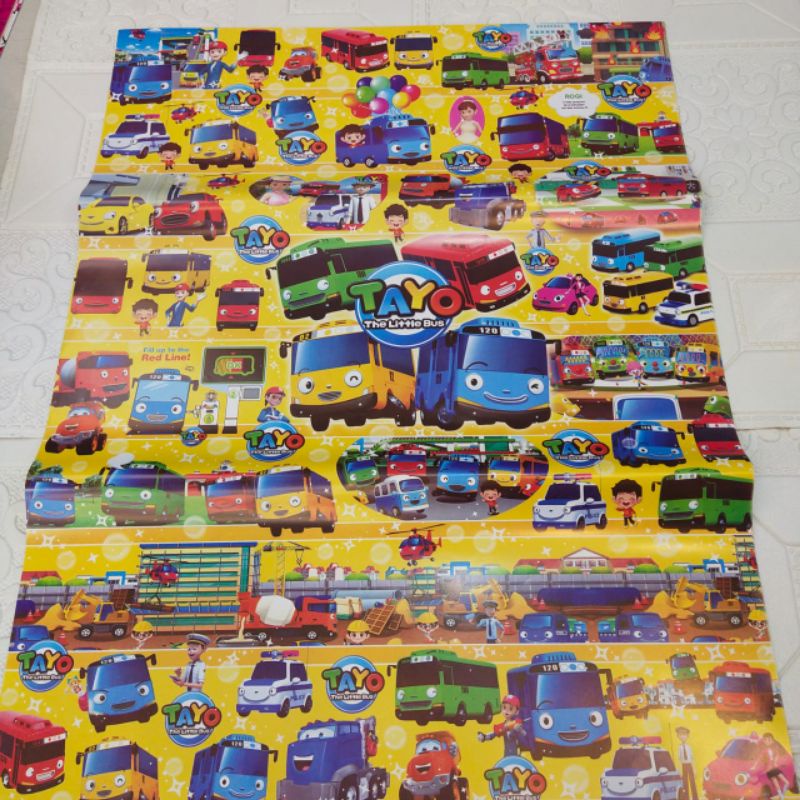 

KERTAS KADO BERMOTIF UKURAN 60X50 1 PAK ISI 50 PCS