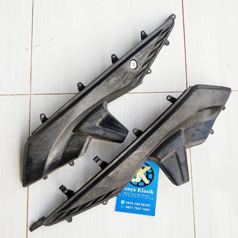 sambungan cover body samping vario lama original bekas