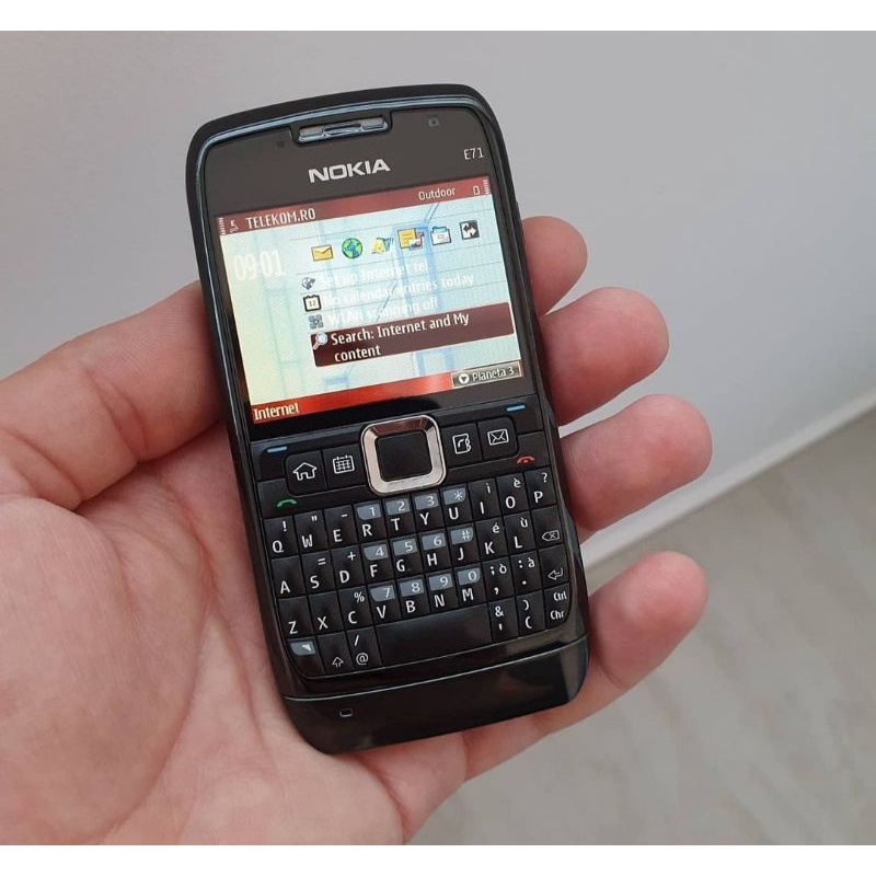 NOKIA E71