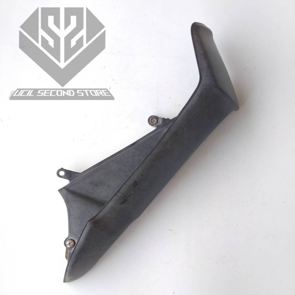 COVER SAYAP LUAR KANAN YAMAHA FORCE1 SAYAP FORCE ONE KANAN SEKEN ASLI ORIGINAL
