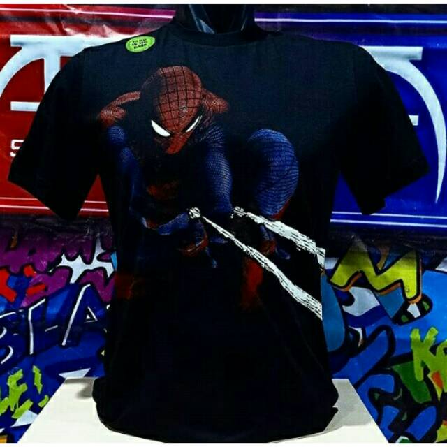 Kaos Spiderman dan Kawan Kawan