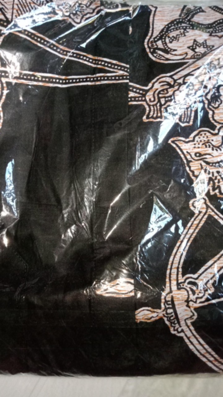 Kemeja Batik Pria Lengan Pendek Motif Hitam Putih Cream Manisarjuna Memanah