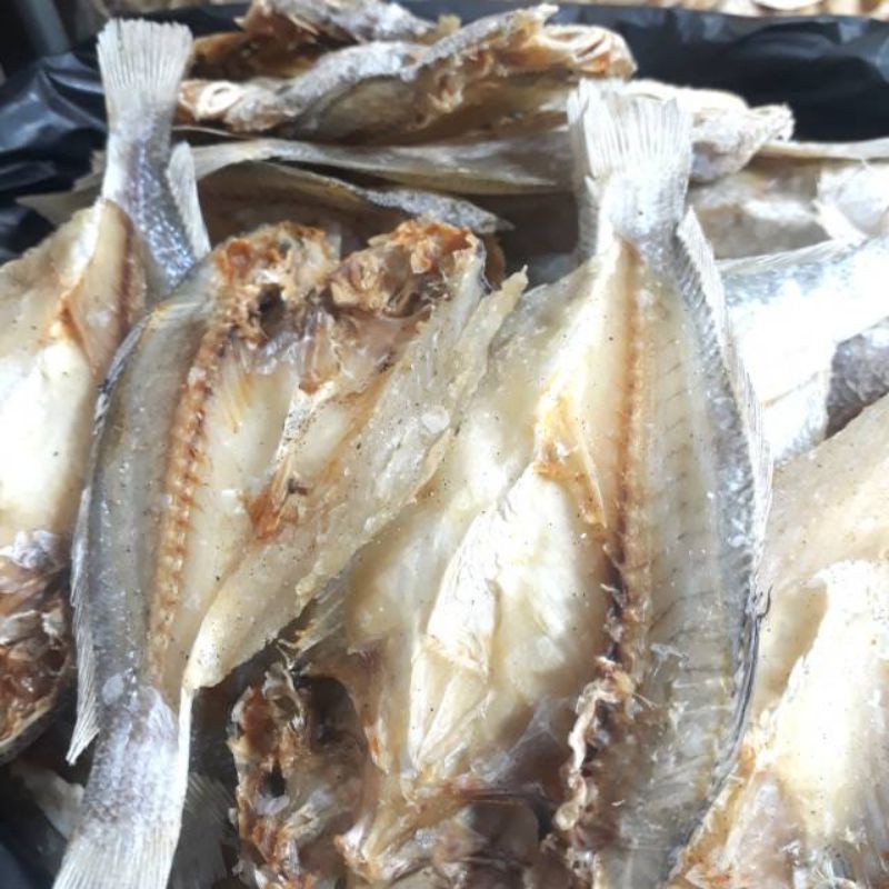 

Ikan asin belah peres dan kepala batu 500gram