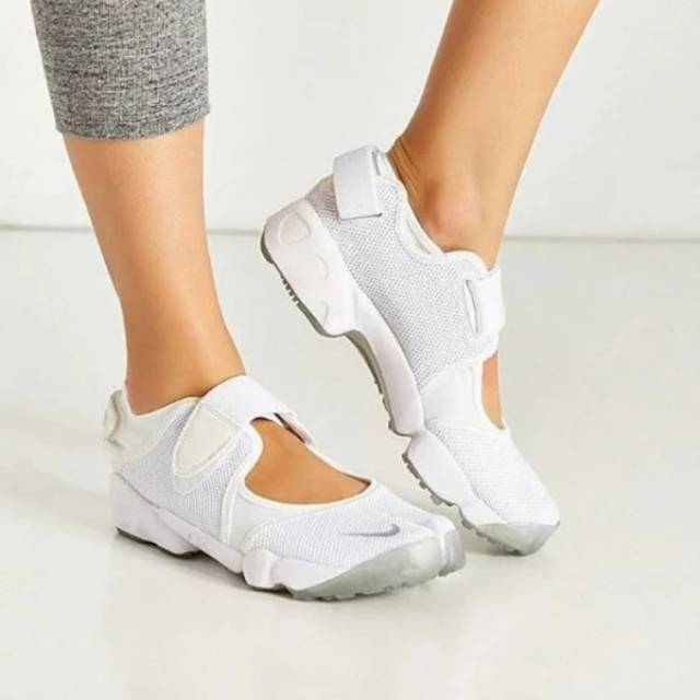 nike air rift white