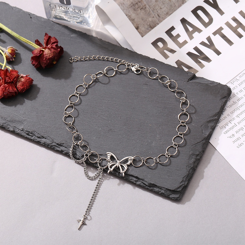 Kalung Choker Rantai Pendek Desain Bulan Bintang Butterfly Warna Silver Untuk Wanita
