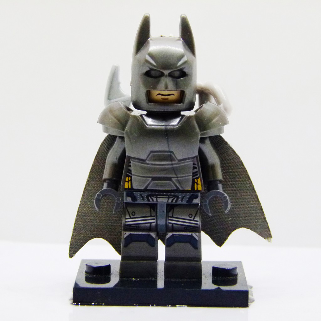 Mini Fig - DC: Batman (Bruce Wayne) V: Batman Vs Superman