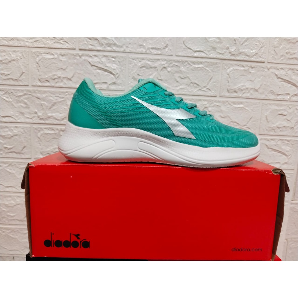 Sepatu Sneakers DIADORA ENEA FEMALE NEON GREEN Art. X22F0306U