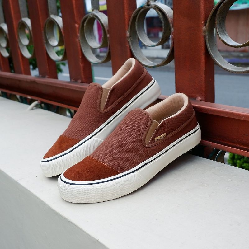 SEPATU SLIP ON VENTELA COKLAT ORIGINAL SEPATU VENTELA URBANO SEPATU SLOP (BONUS KAOS KAKI)