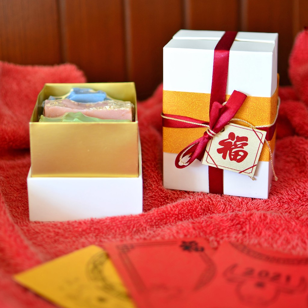 

CHINESE NEW YEAR GIFT BOX / IMLEK HAMPER / CNY GIFT