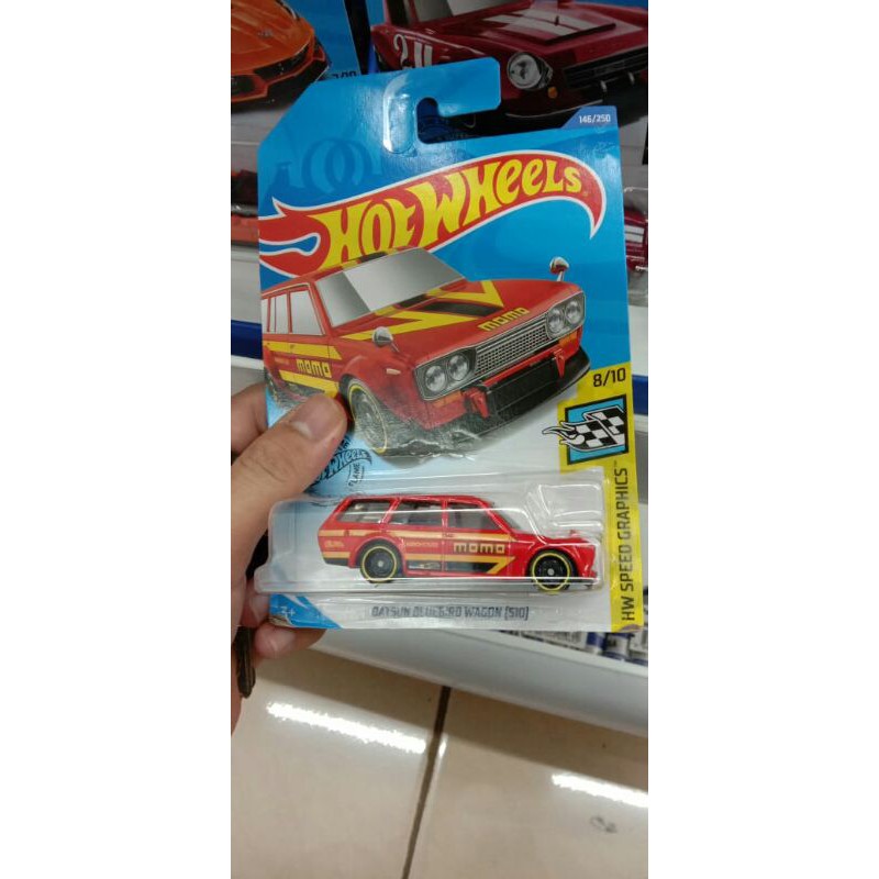 datsun bluebird wagon momo