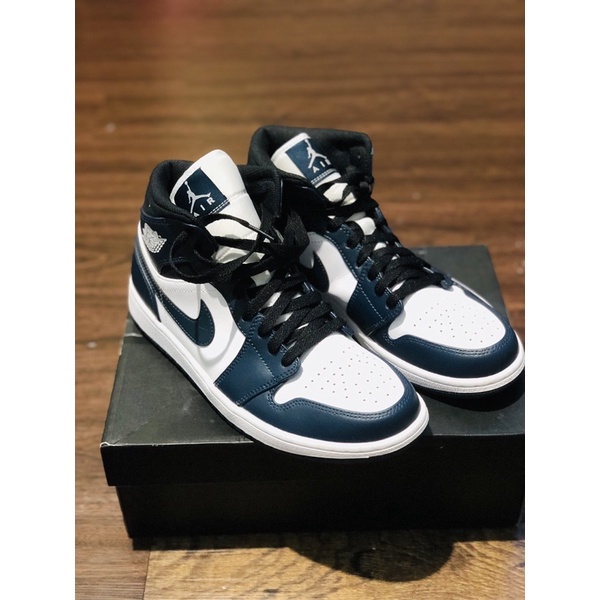 Air Jordan 1 Mid Dark Teal