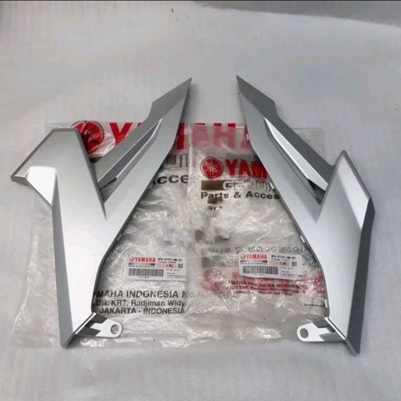 Panel,1/2 Sambungan body tengah bawah jok mx-King 2PV-F1711-P1/2PV-F1721-00-P silver original ygp