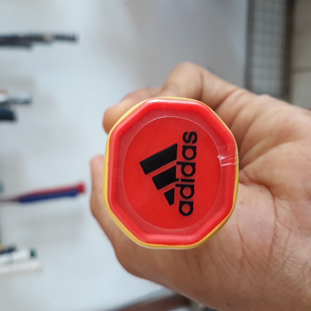 RAKET BADMINTON ADIDAS SPIELER P09.1