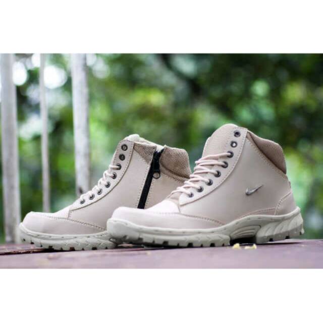 DIPAKAI TENTARA POLISI TNI POLRI POLDA PDH KUAT / Sepatu Boots Pria Nike Travis Safety Trendy