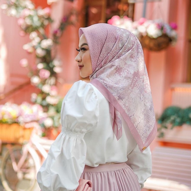 BUTTONSCARVES NEW YORK REBORN COLLECTOR (BLUSH)