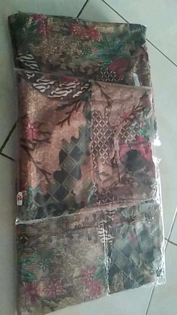 Batik Couple Keluarga Modern Seragam Sarimbit  Busui Motif Toples Terlaris Batik Asli Pekalongan