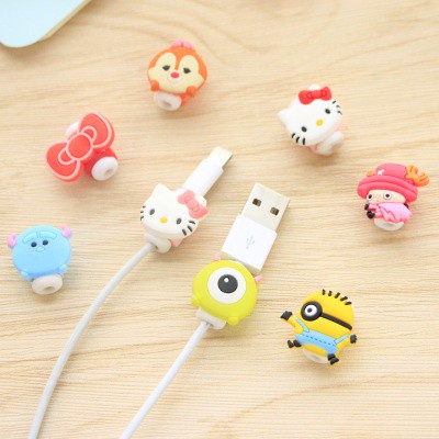 1pc Pelindung Kabel data / Charger Bentuk Kartun Kucing Lucu Untuk iPhone