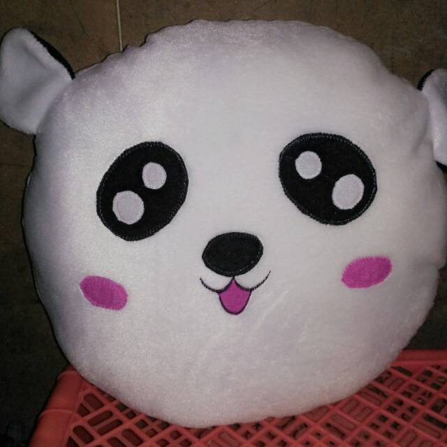Bantal kepala boneka panda