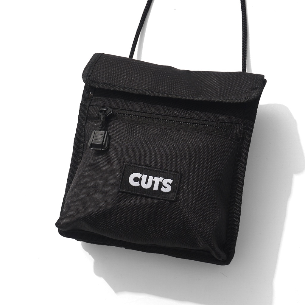 CUTS ROTH SLING BAG