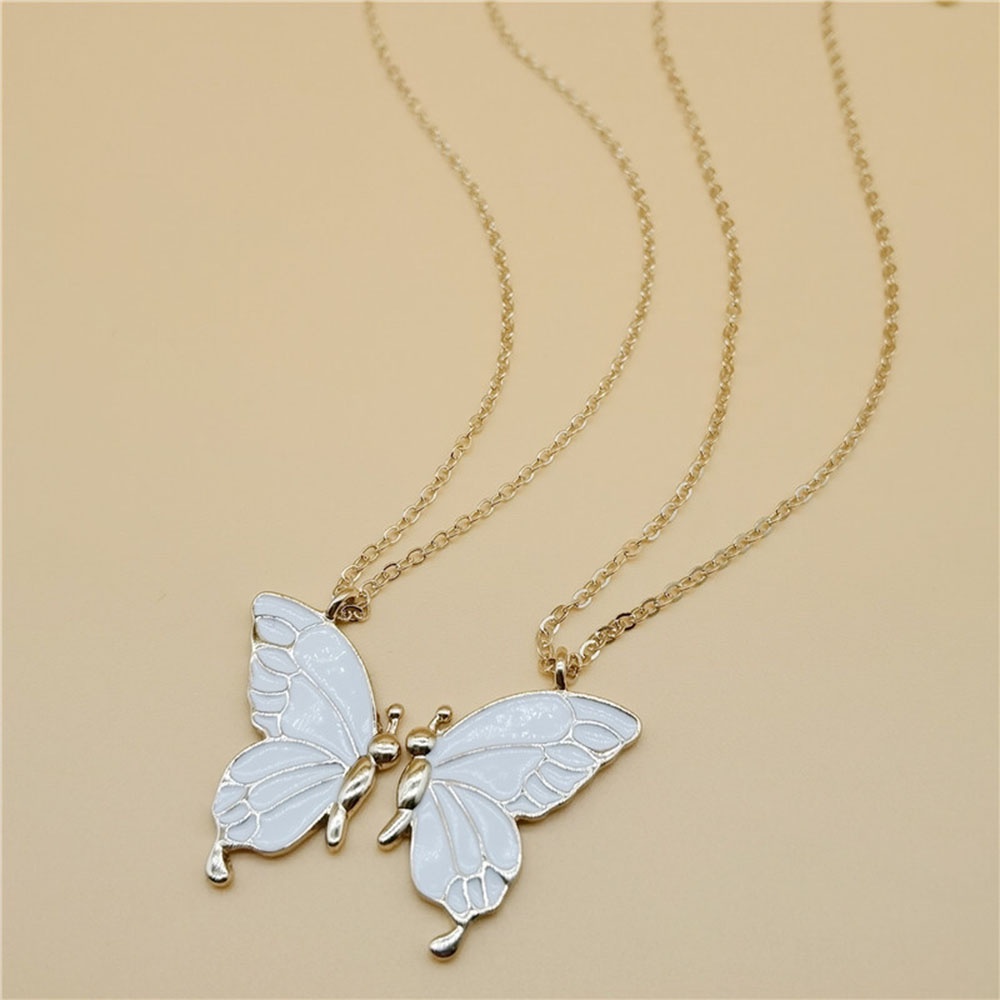 Set Kalung Rantai Multilayer Desain Kupu-Kupu Bahan Metal Warna Silver Gaya Retro Untuk Wanita