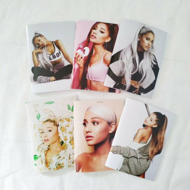 

Buku Tulis Ariana Grande (6pcs)