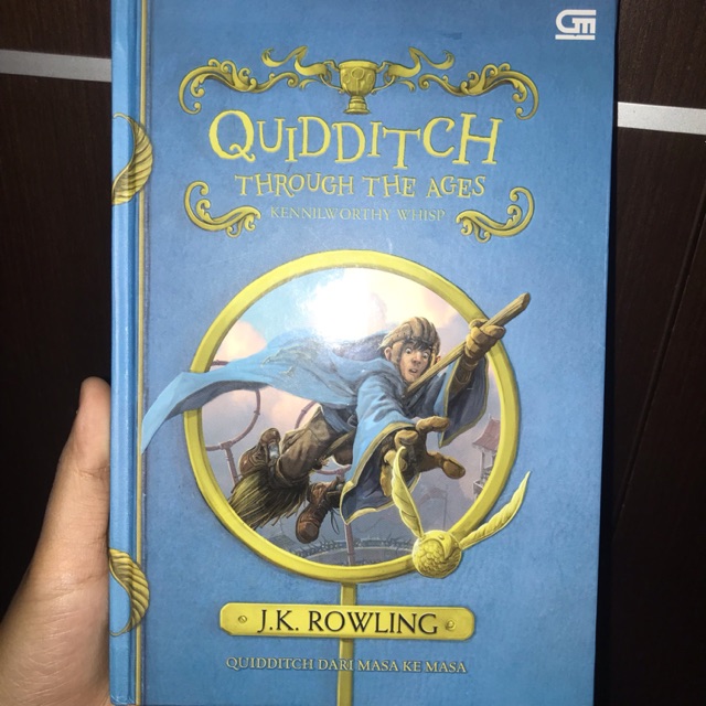 Quidditch Through The Ages ( preloved )