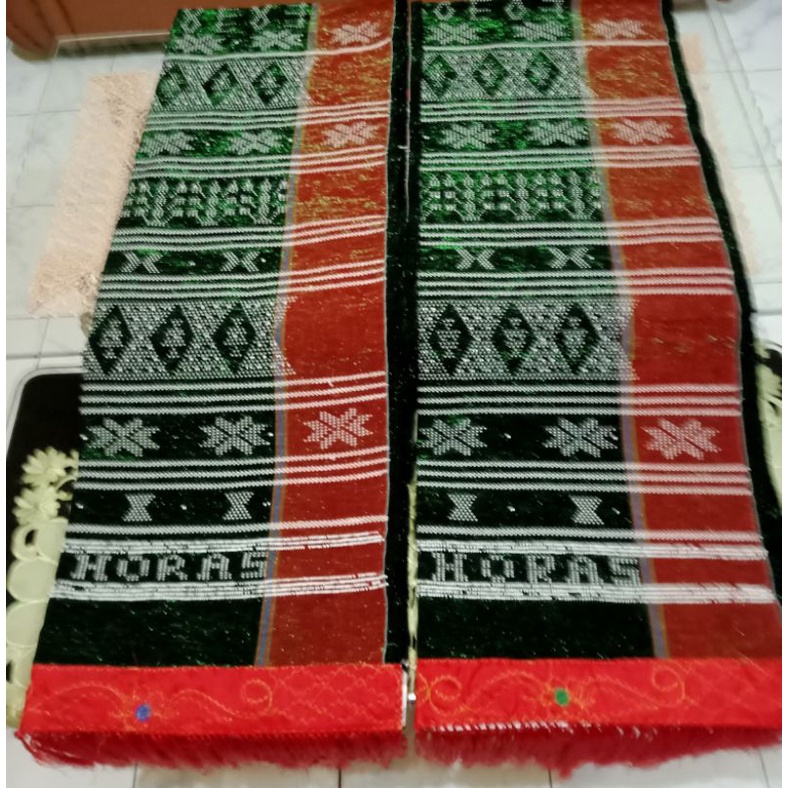 ulos sadum akola cantik kombinasi  hijau sisi merah dan putih