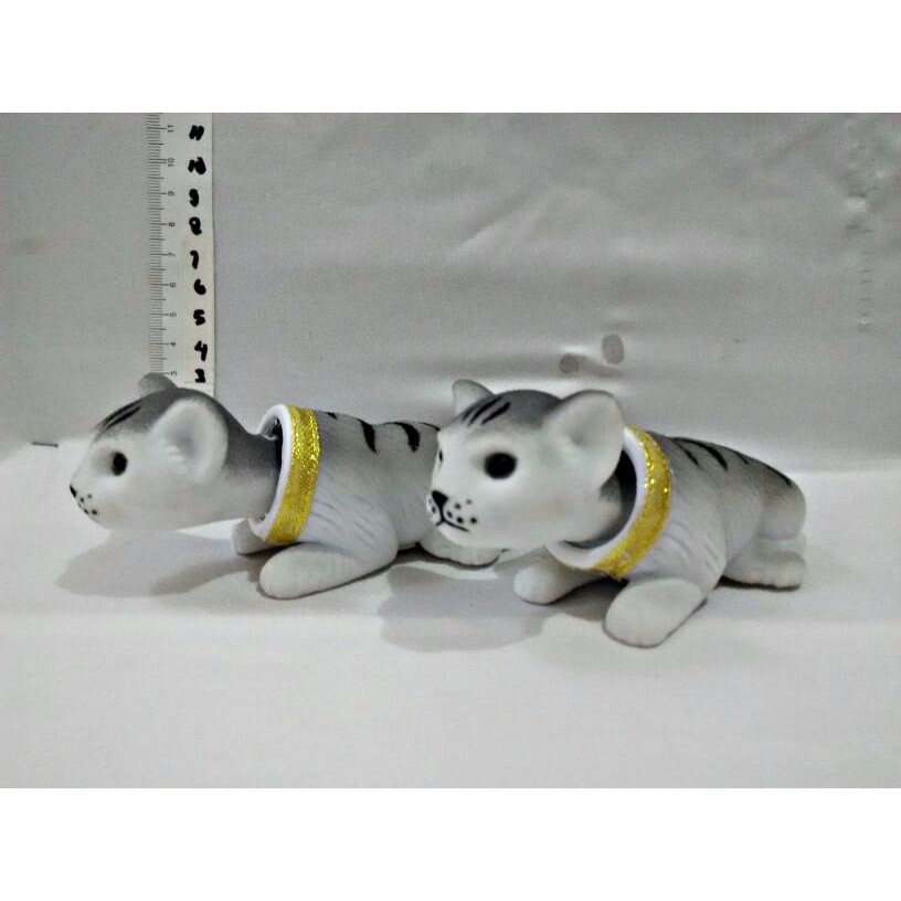 Dori - Dori ( Boneka Kepala Goyang ) Kucing Abu Kecil