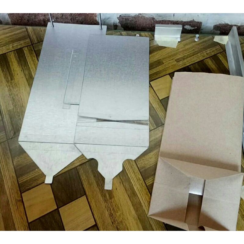 

Alat lipat paperbag gorengan/makanan 16x8x25cm+tatakan