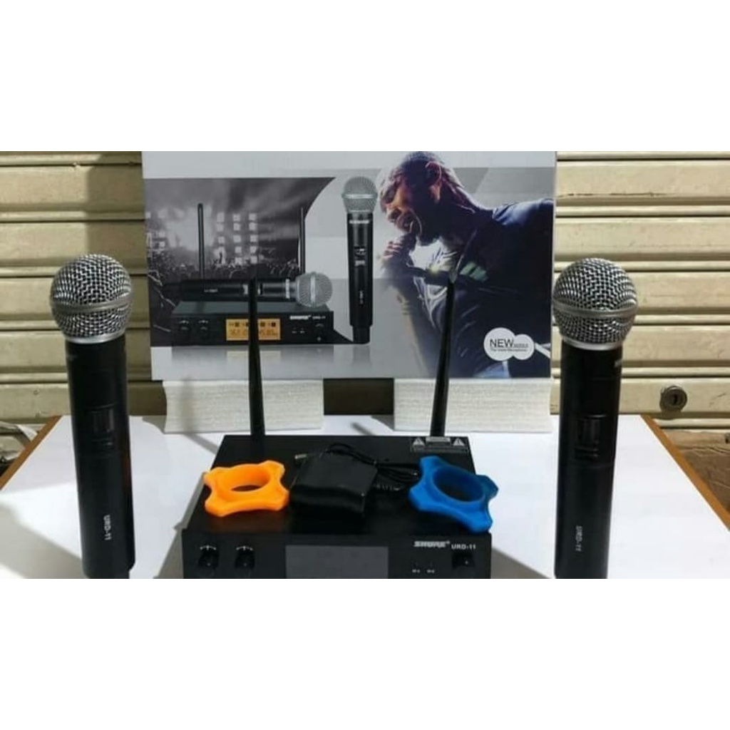 G587 SHURE MIC HANDLE SEPASANG WIRELESS DIGITAL MIKROPON KOPER DISPLAY SOUNDBEST VOKAL ARTIS PROFESIONAL  BEST SISTEM AUDIO PANGGUNG LEGENDARY  PENGERAS SUARA HIFI JERNIH DAN SENSITIF BISA UNTUK ACARA MC PIDATO CERAMAH DLL PRAKTIS BERKHUALITAS DAN MURAH