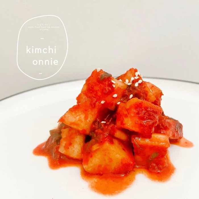 

Fresh Kkakdugi (Kimchi Lobak) by Kimchi Onnie - 500gr