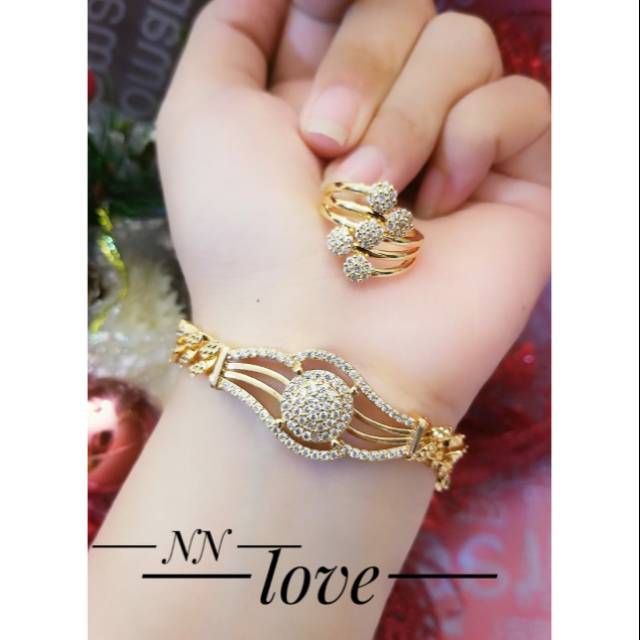 Set gelang dan cincin mewah