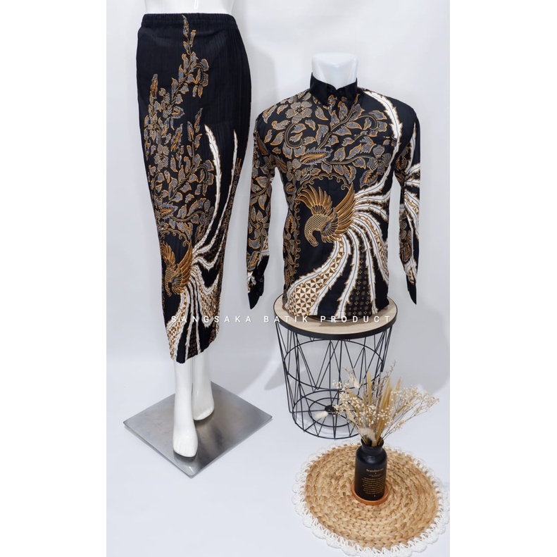 Kameja Batik Couple / Rok Plisket Kebaya / garuda wisnu kencana