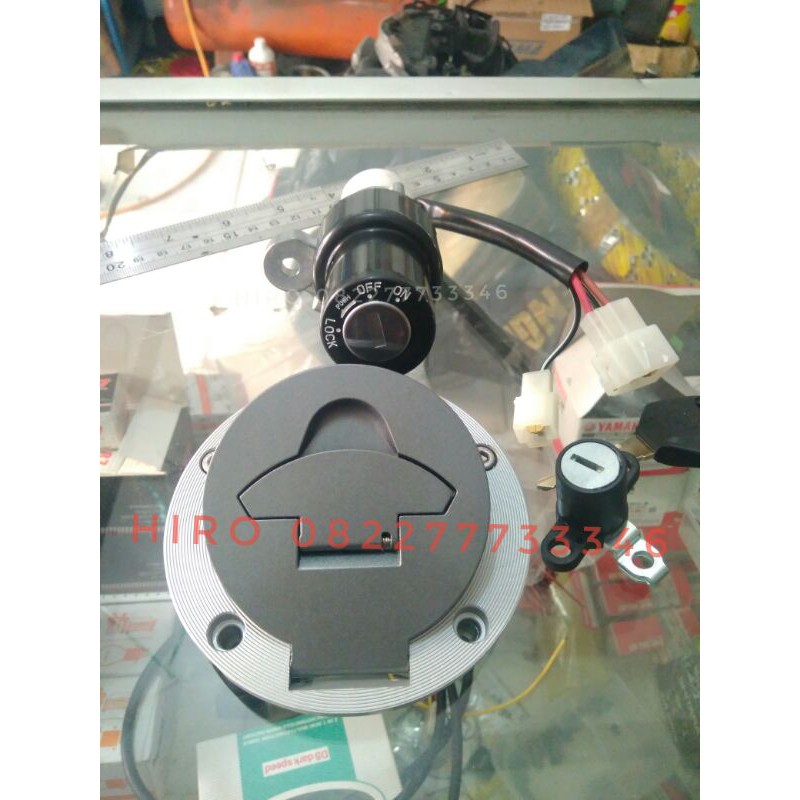 tutup tangki Scorpio kotak