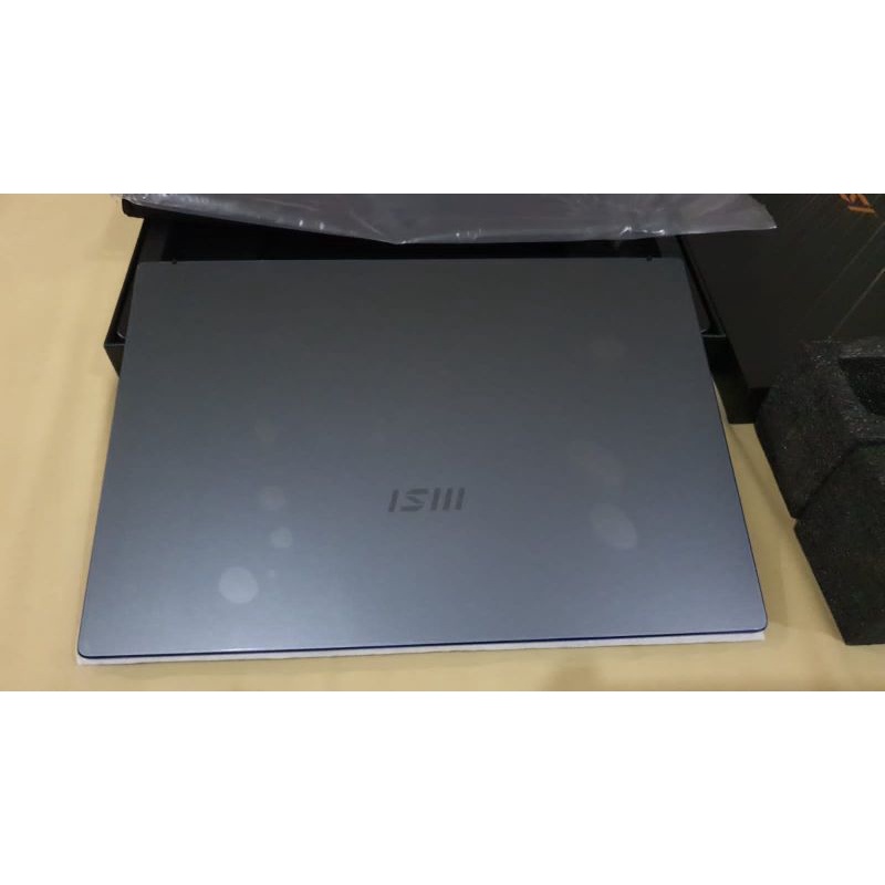 MSI PRESTIGE 14 A11SCX 9S7 -14C512-201 14" i 716GB 512 SSD